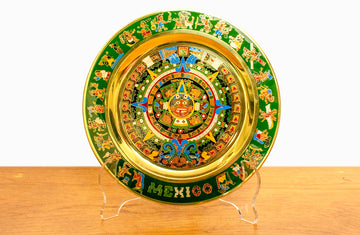Plato de calendario azteca verde