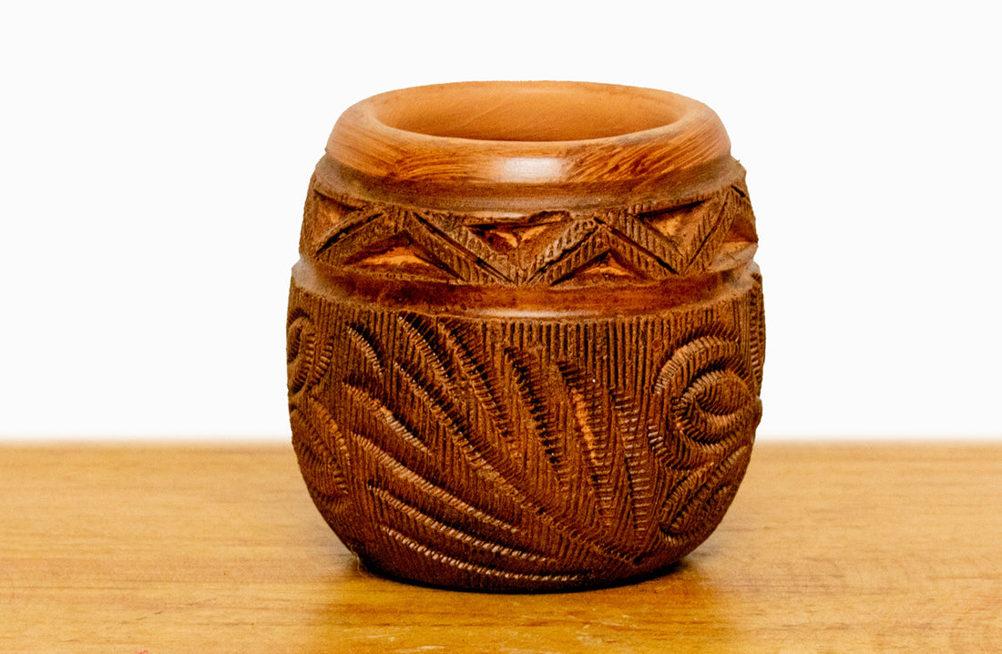 Juego de tequileros de barro café