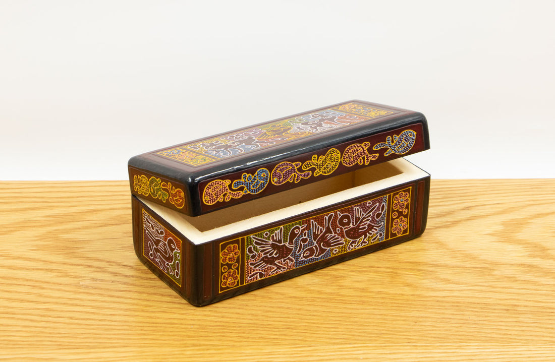 Caja esclavera rayada punteada roja