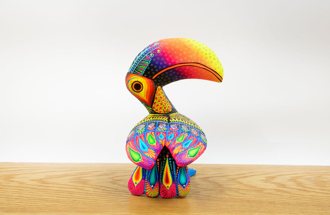 Alebrije tucan