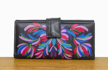 Cartera Alegra decorada