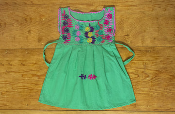 Vestido con flores chico para niña