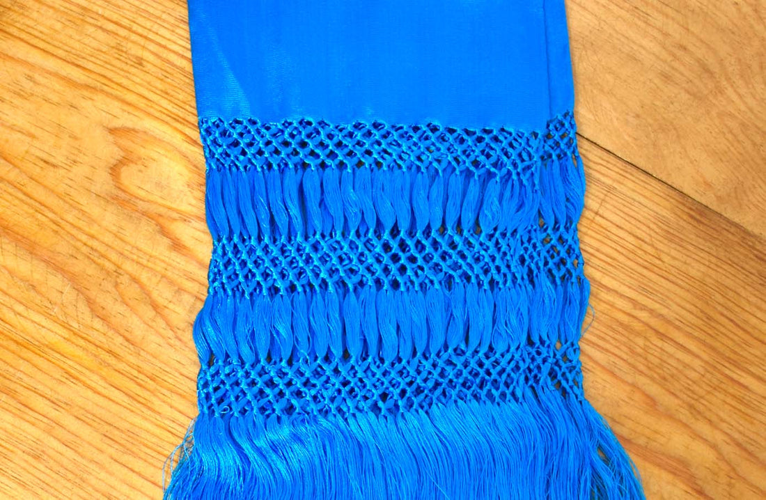 Chalina media seda azul turquesa