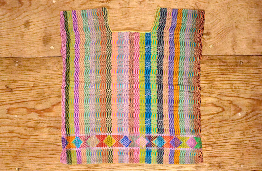 Huipil deshilado corto multicolor