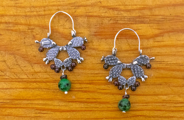 Arracadas Nopales con piedra verde