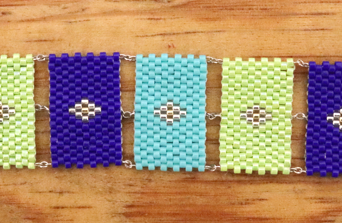 Pulsera de chaquira rectángulos unidos