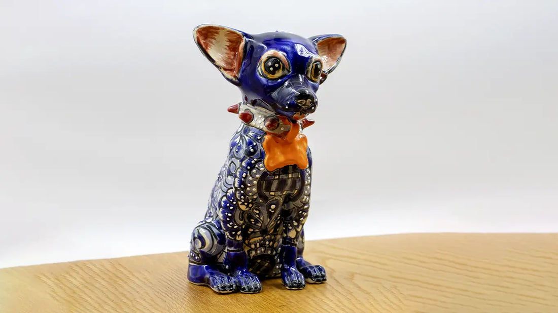 Perro azul de cerámica