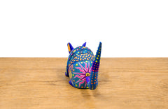 Alebrije armadillo azul