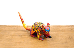 Alebrije armadillo rojo