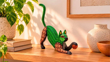 Alebrije gato estirado
