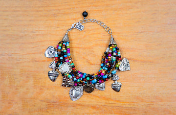 Pulsera Corazones multicolor