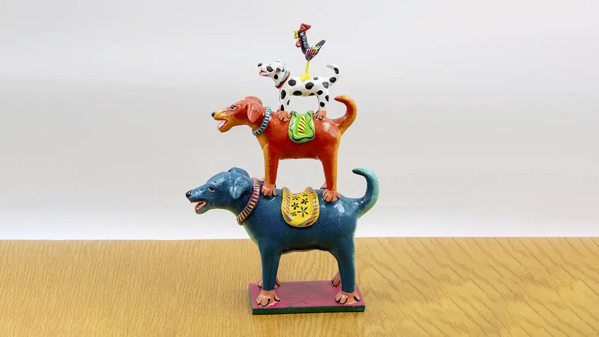 Torre de 3 perros chica