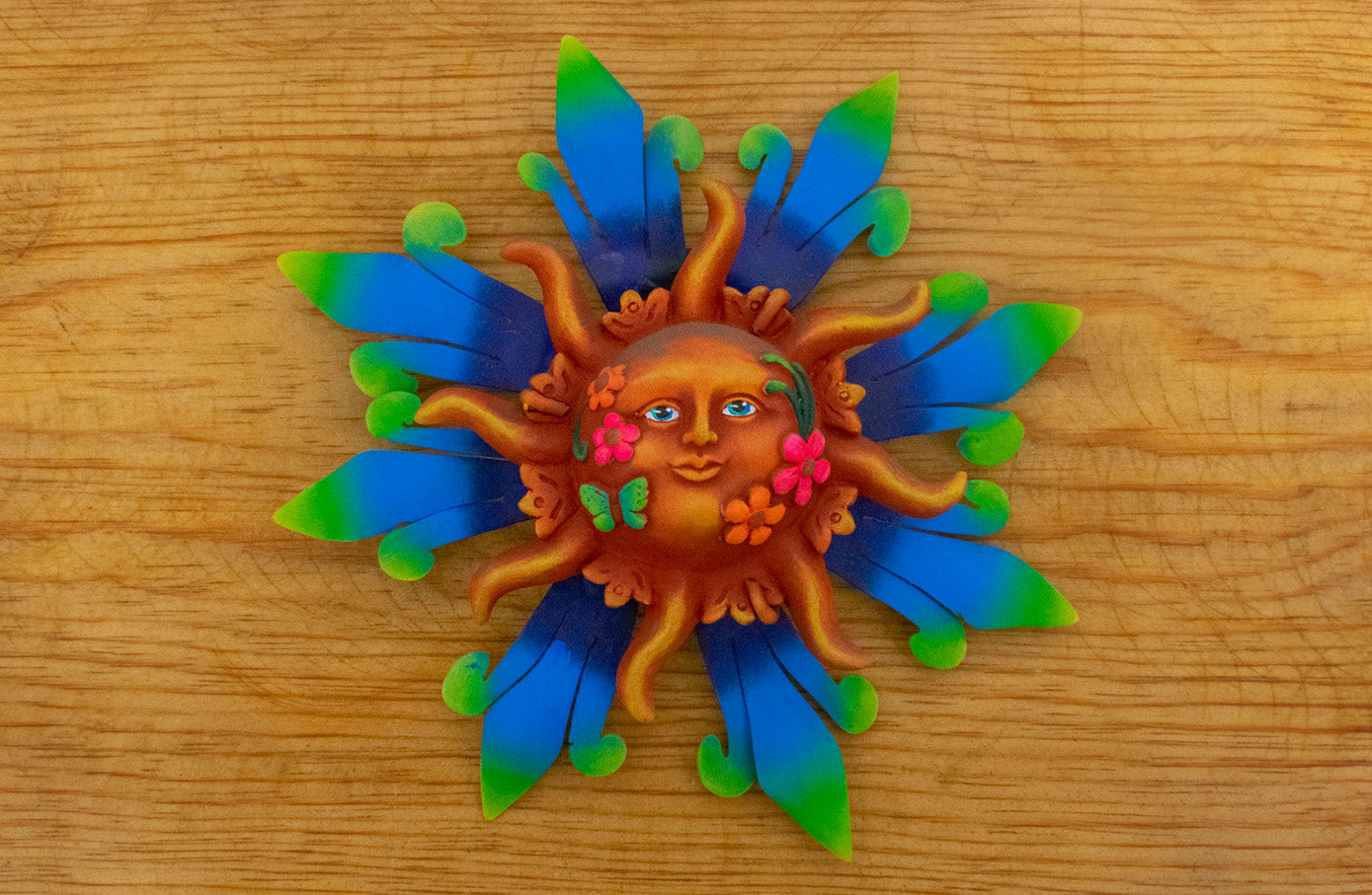 Sol con flores de pared
